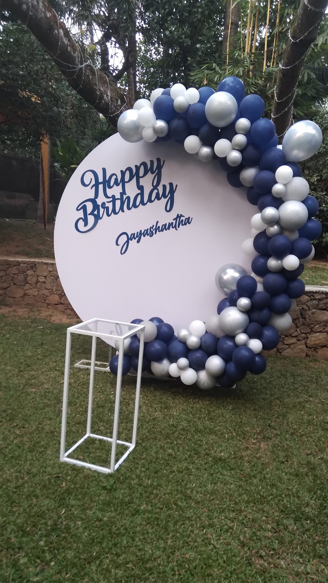 Full circle balloon arch for parties, weddings, and events